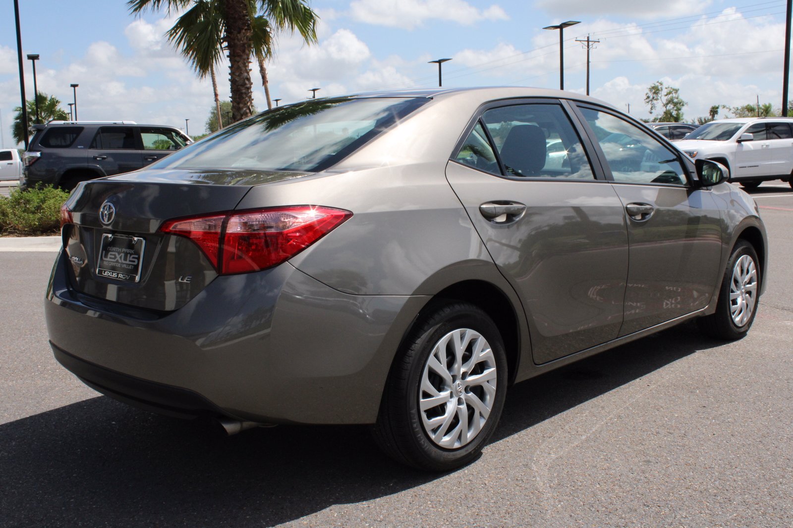 Pre-Owned 2017 Toyota Corolla LE CVT