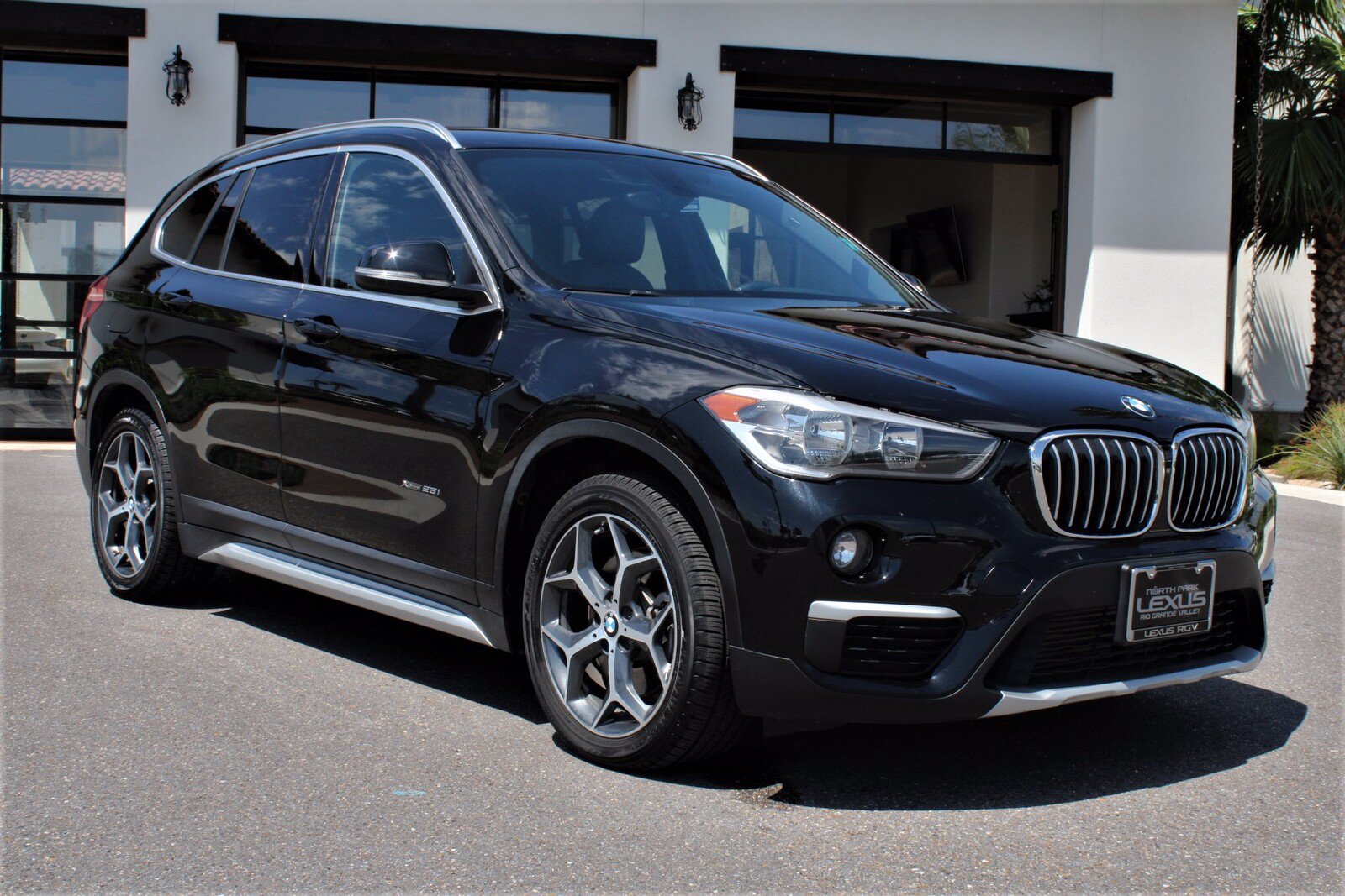 Pre-Owned 2016 BMW X1 AWD 4dr xDrive28i